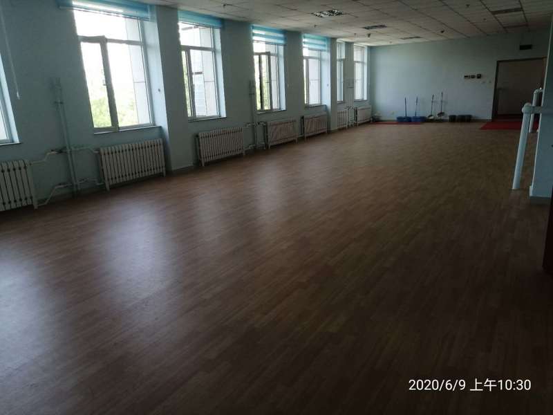 6.0枫木加6.1陨石 王泽林塑胶地板